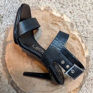 Calvin Klein Black Platform Stiletto Signature Heels SZ 8.5